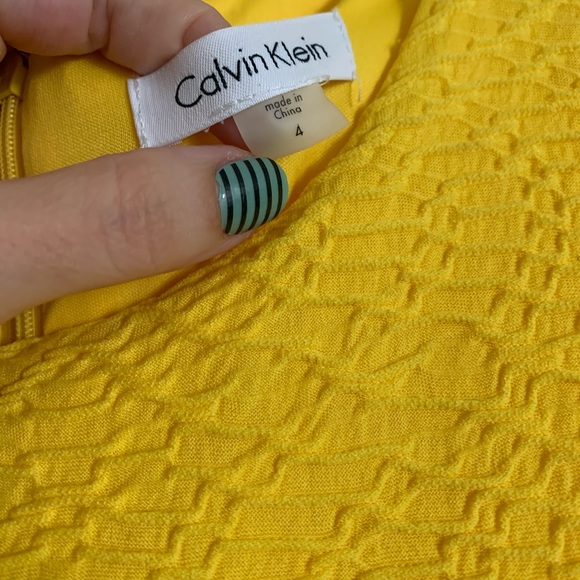 Yellow Calvin Klein Size 4 stretchy Sheath Dress - Picture 4 of 6